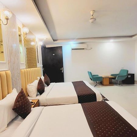 The Glory Suites Near Igi Airport Nueva Delhi Exterior foto