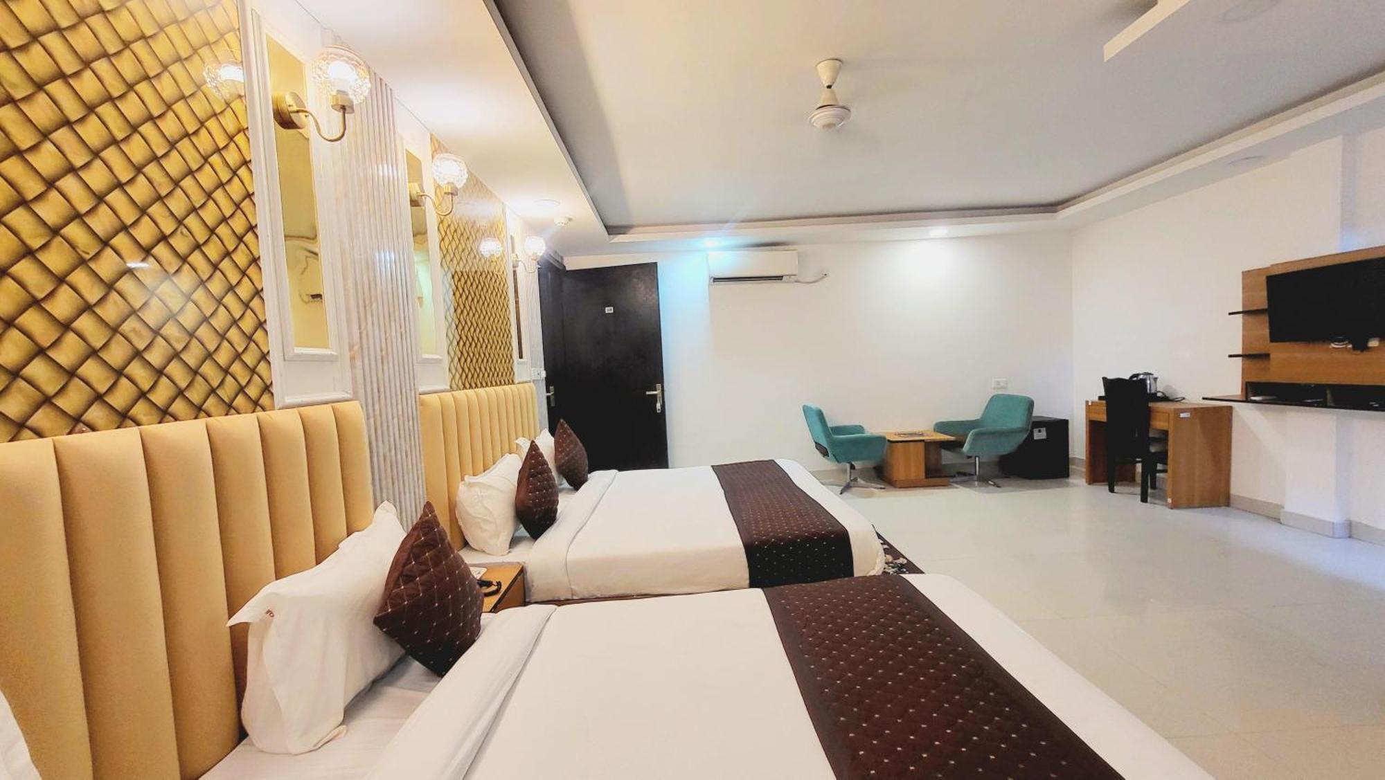 The Glory Suites Near Igi Airport Nueva Delhi Exterior foto