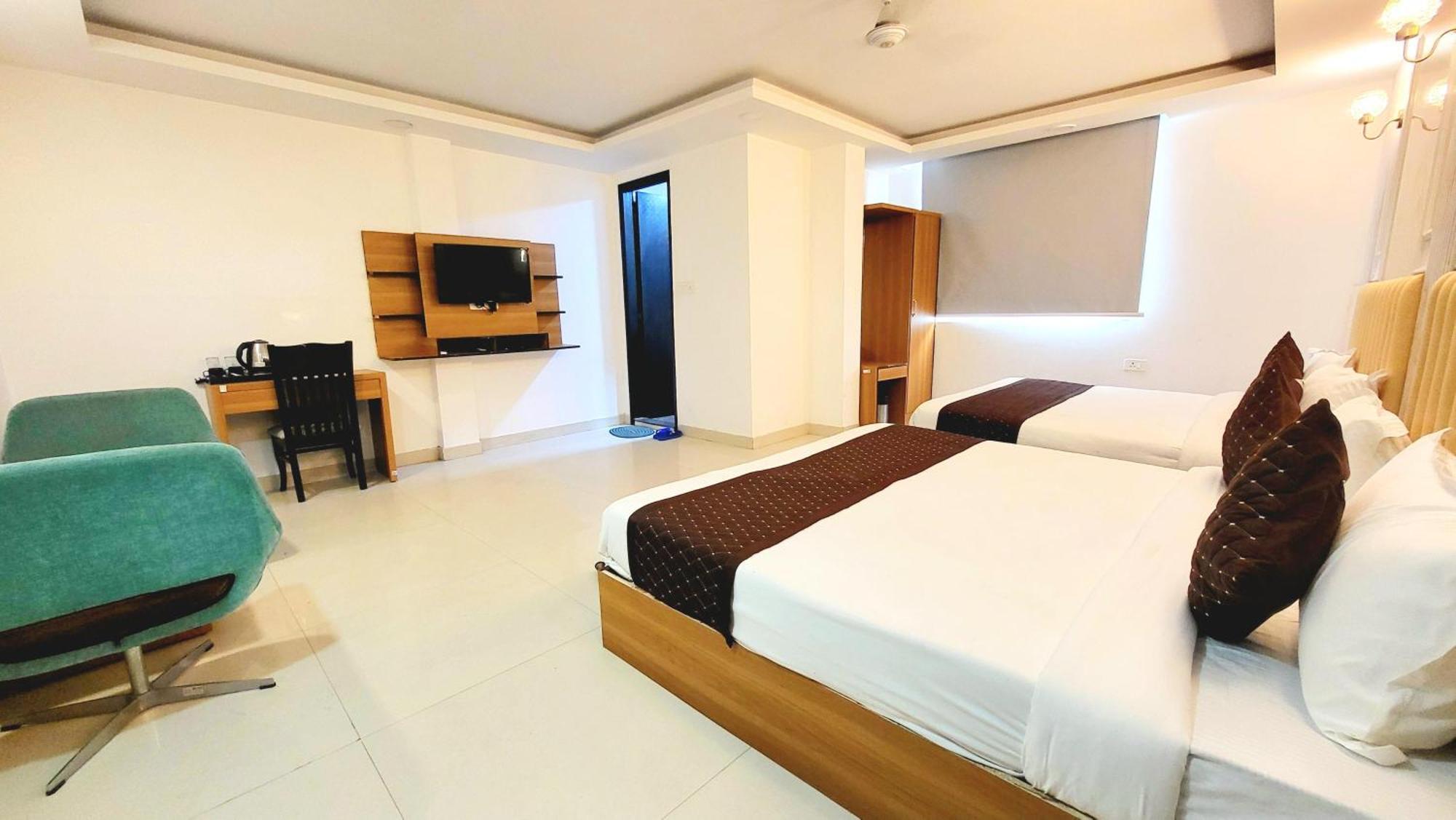 The Glory Suites Near Igi Airport Nueva Delhi Exterior foto